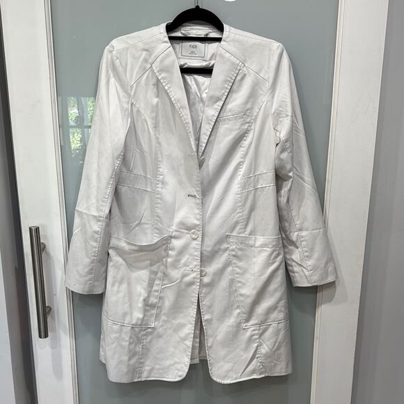 Figs Women's White Bellevue Long Lab Coat Sz Small - Picture 1 of 5
